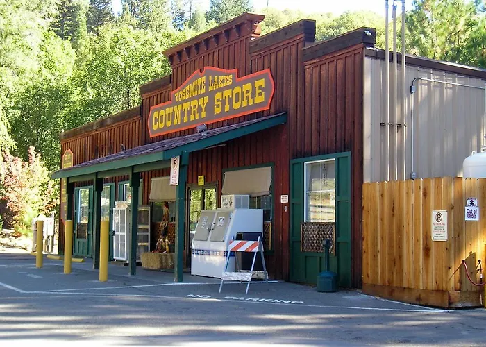 Yosemite Lakes Bunkhouse Cabin 27